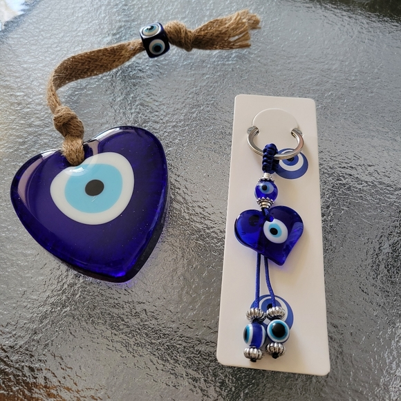 Heart shaped evil eye keyring keychain - Picture 2 of 9
